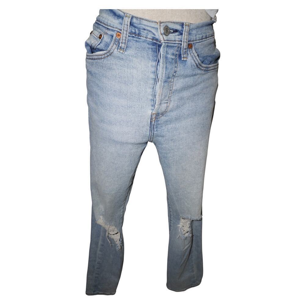 Levi’s 501 Distressed Light Wash Jeans Size 28L28 Women’s High Rise Straight